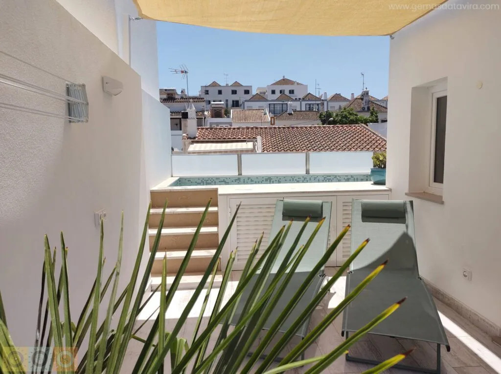 Casa da Torre rooftop with pool and views